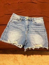 Risen Women  s L Light Wash Blue Denim Cut Off Shorts Frayed Hem 5-Pocket