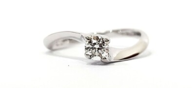 Anello Solitario griffe Oro bianco 18kt Diamante 0,35 ct