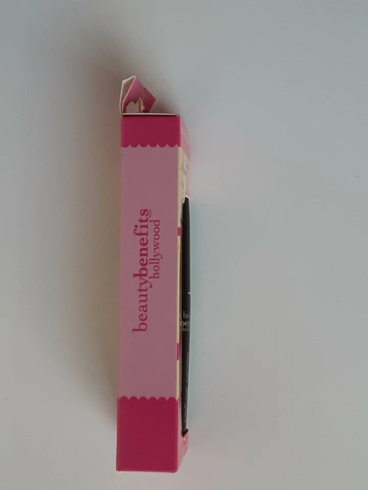 Máscara alargadora Beauty Benefits negra, sin grumos. Foto 2 de 4