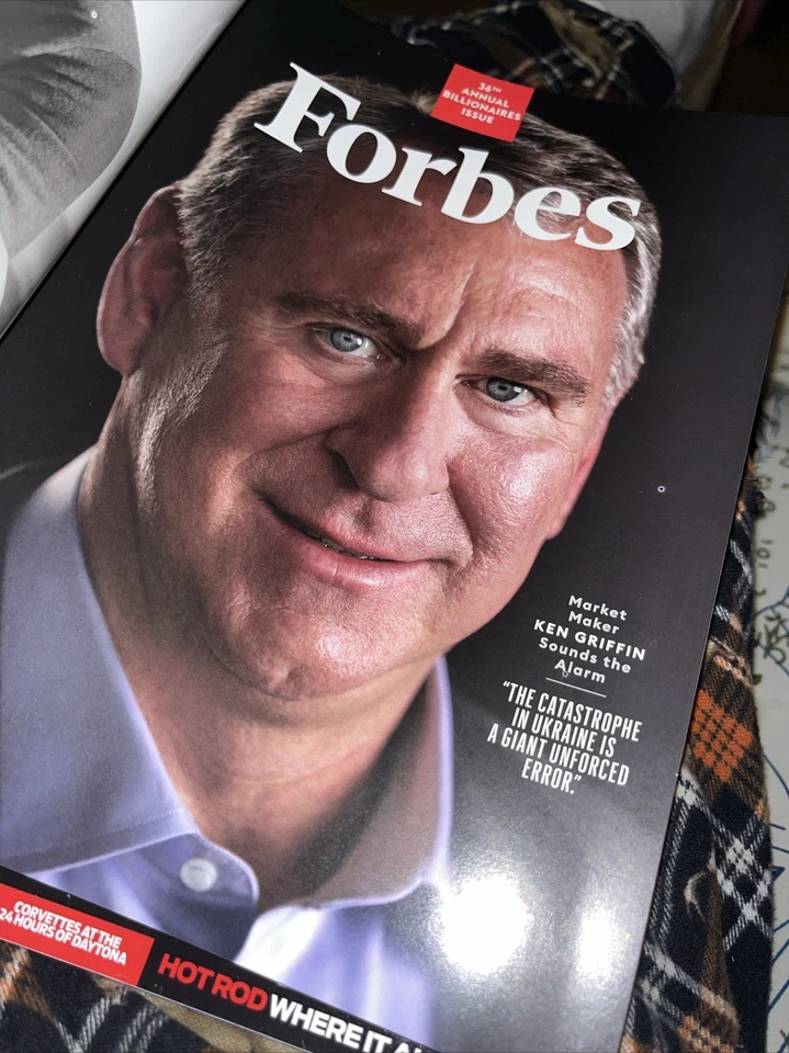 FORBES magazine April-May ,2022 ,GAMING BILLIONAIRE IGOR BUKHMAN, Putin  , T-517 — 第 3/4 张图片