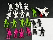 Vintage Tim Mee Galaxy Laser Space Team Astronauts Aliens Plastic Figures 1970s