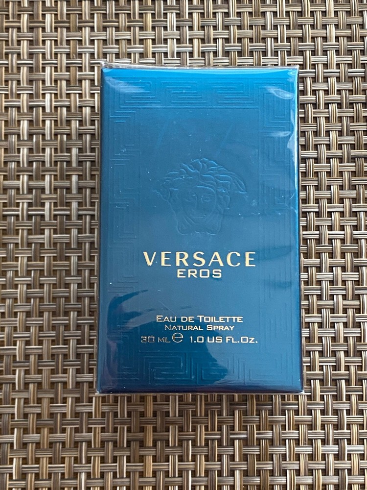 VERSACE EROS EAU DE TOILETTE NATURAL SPRAY (1 fl. oz./30 ml.): NEW SEALED BOX