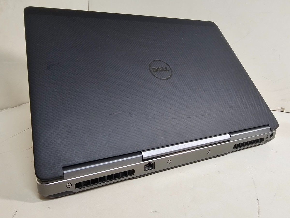 Dell Precision 7520 Laptop - 2.9 GHz i7-7820HQ 16GB 256GB SSD