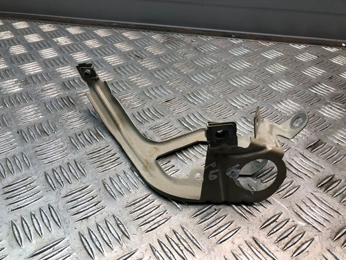 BMW 5 F10 F11 2011 Vorne links Halterung Kotflügel ATV37190