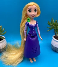 Disney Tangled series Musical Lights singing Rapunzel doll, light up Pascal