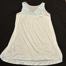 VTG SILKY NYLON WIDE VANITY FAIR DRESS SLIP Light Blue B16
