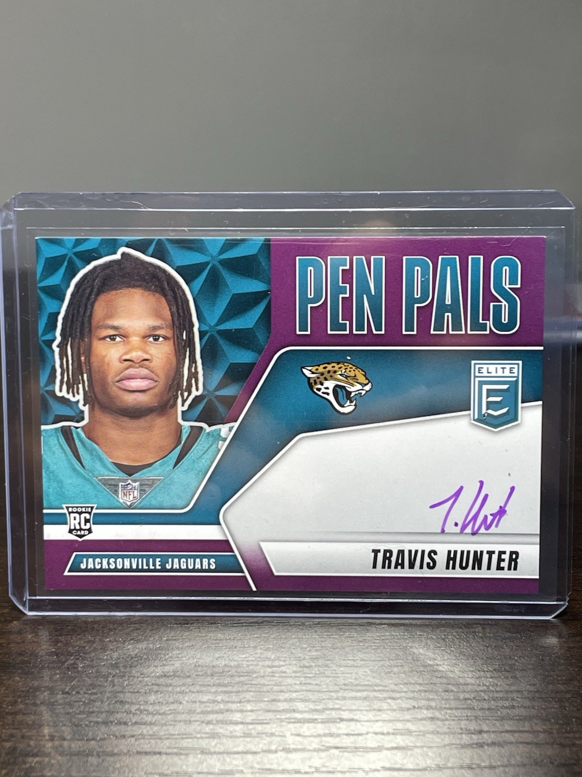 2025 Panini Donruss Elite Travis Hunter Pen Pals Autograph RC 
