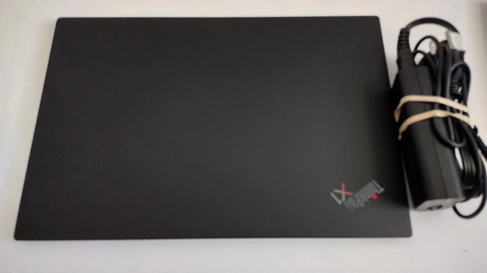 Lenovo ThinkPad X1 Carbon, 14-Inch Laptop, with Intel Quad-Core i5 10th Gen, Windows 11 Pro