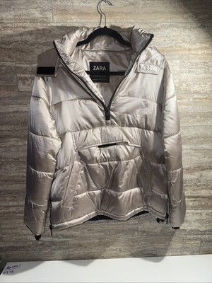 Zara Basics Women XS Outerwear Puffer Style With Hoodie 