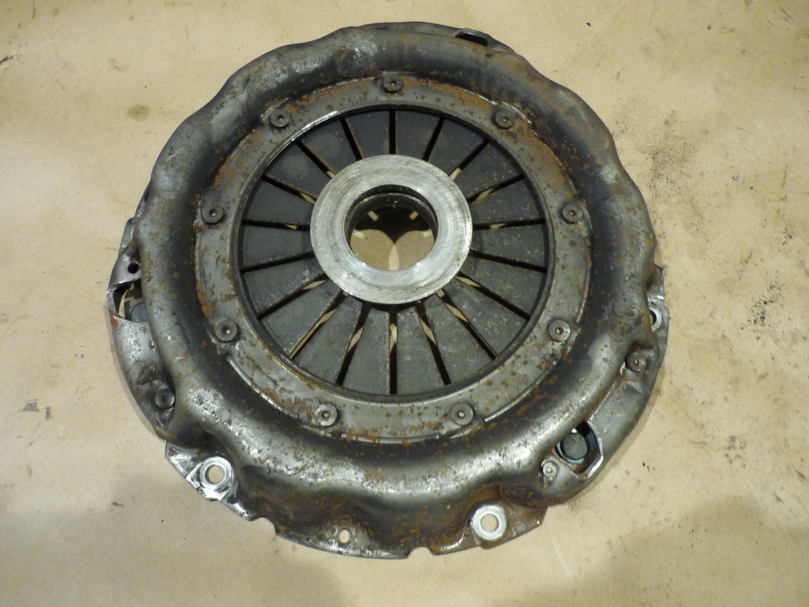 Ferrari 208,308 - Clutch Pressure Plate (USED) - P/N 101533