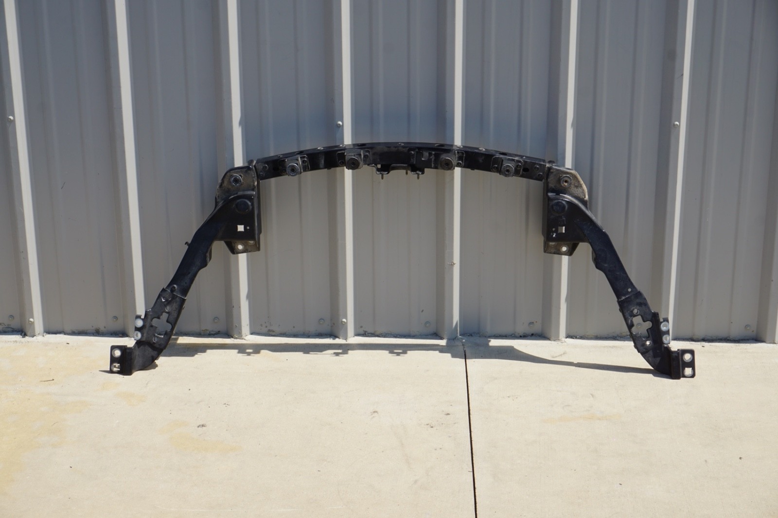 Maserati Ghibli 2014-2023 FRONT Radiator support P/N 670008733