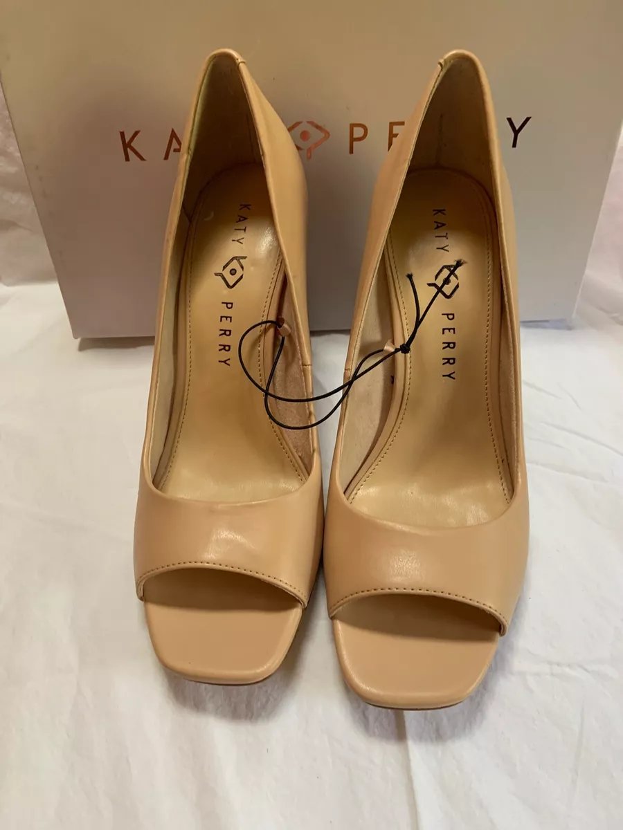 Peep toe deals nude heels