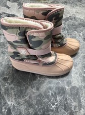 The Childrens Place Girls Snow Boots Size 5 Pink Camo Winter Duck Boot Faux Fur