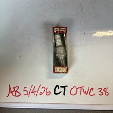 Champion N-14Y Spark Plug - Select AMC 1964-70/Dodge 1960-74 - Sealed NOS
