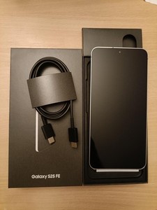 Samsung Galaxy S25 FE 5G 512GB, Jet Black, entsperrt - 3 Monate - SM-S731BZKIEUB