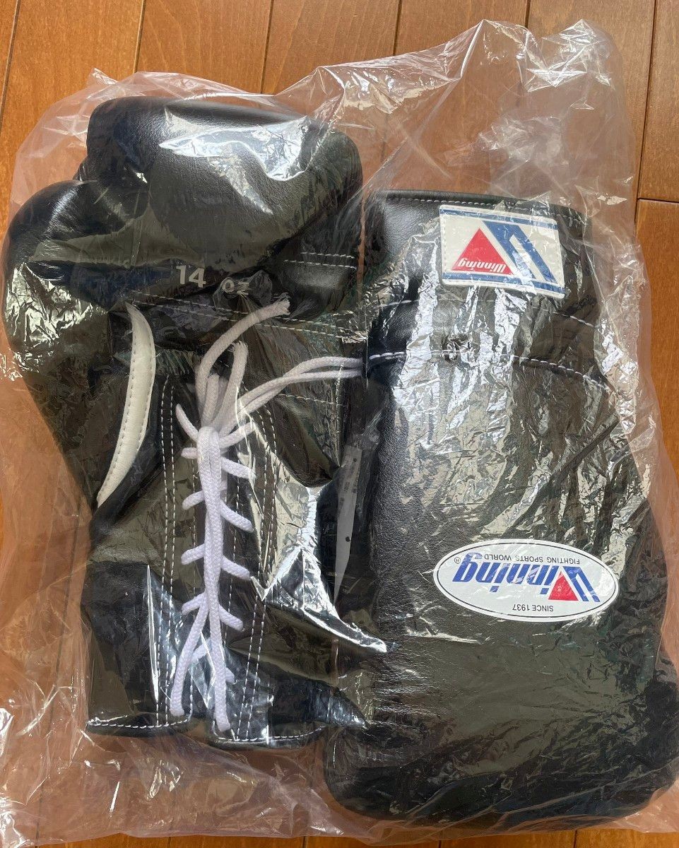 Winning Boxing Gloves 14oz Black Lace Up String type MS-500