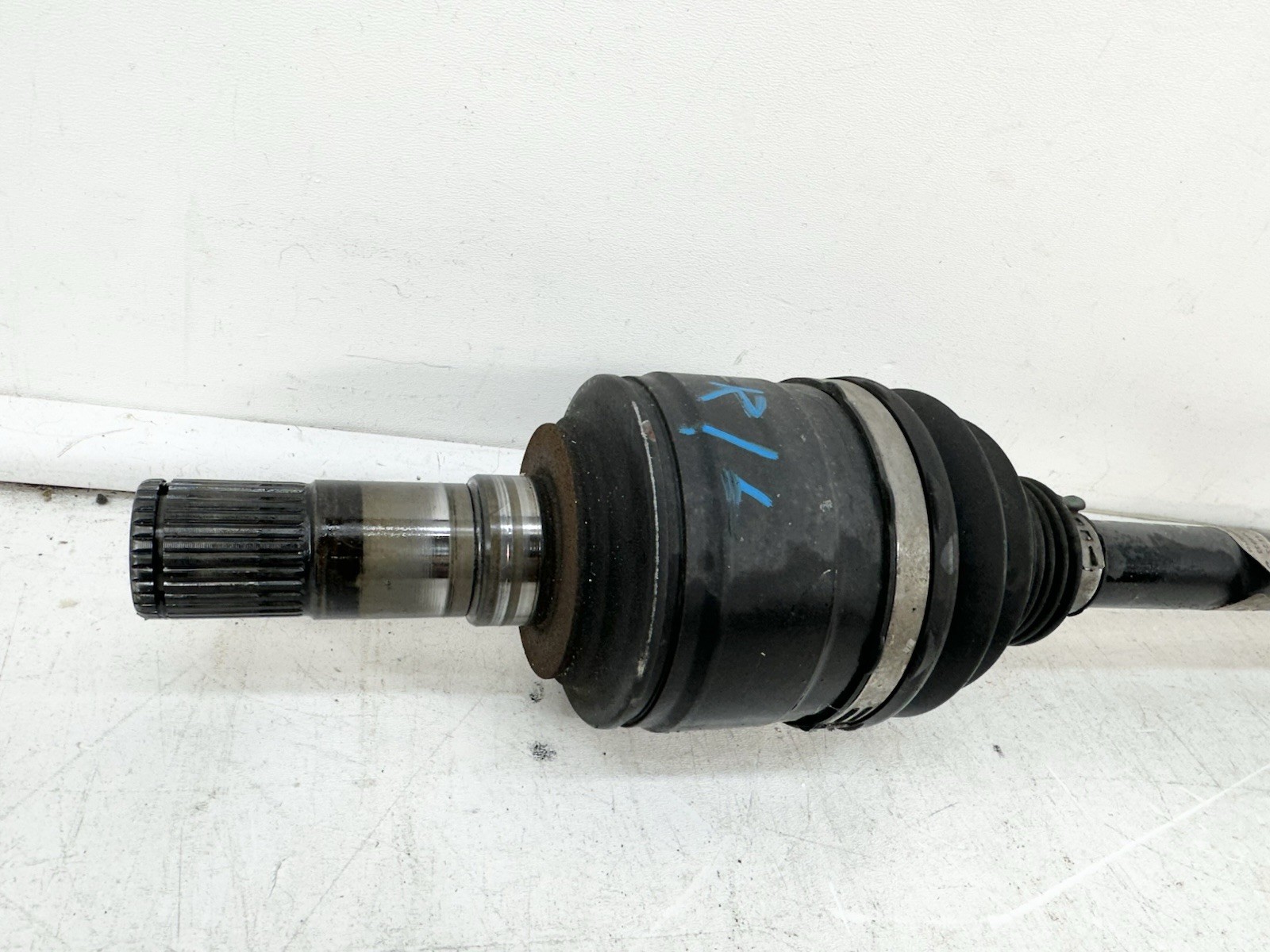 2014-2021 MASERATI GHIBLI M157 RWD REAR LEFT SIDE AXLE SHAFT HALF SHAFT OEM