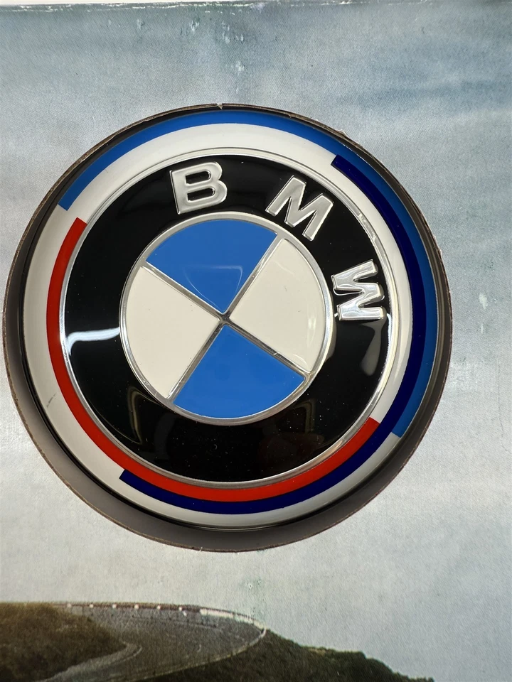 JUEGO DE TAPACUBOS FLOTANTES BMW 68mm azul - blanco - rojo edición aniversario 36122455268 Foto 2 de 4