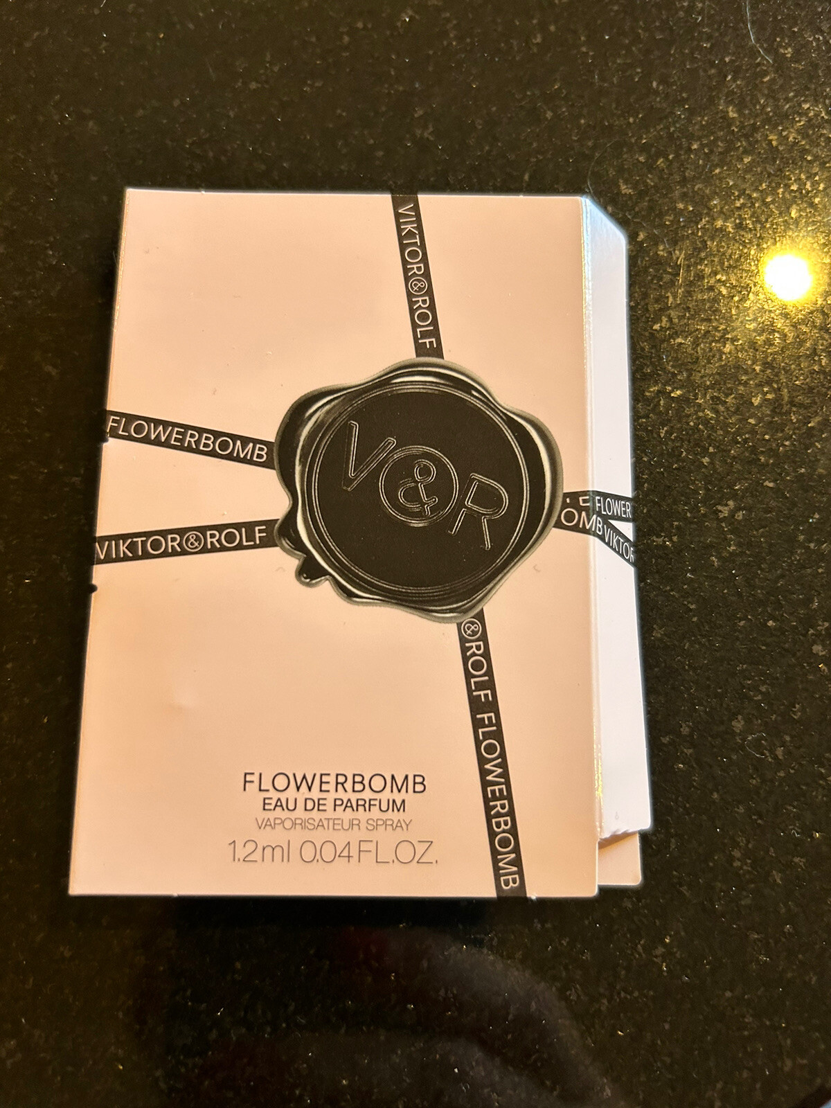V&R VIKTOR & ROLF FLOWERBOMB EDP 1.2ml .04fl oz spray sample | eBay