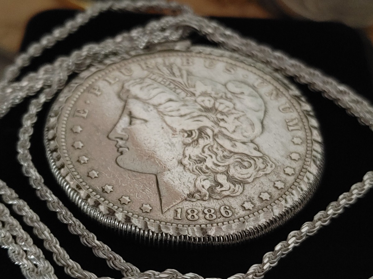 Americana 1886 New Orleans mint Morgan SILVER DOLLAR Pendant 24