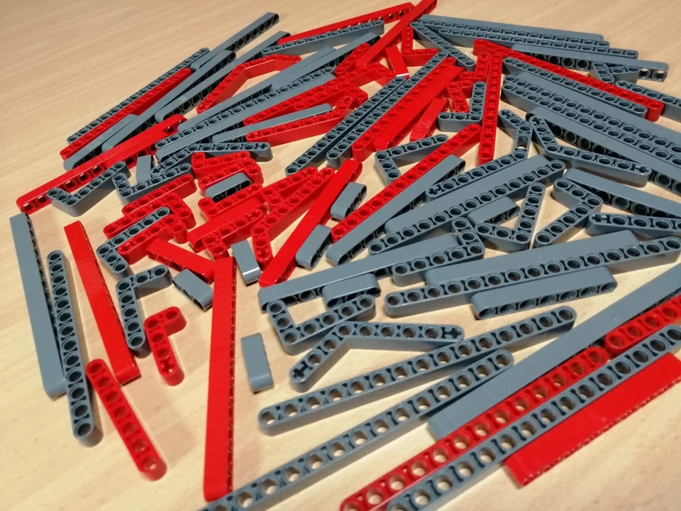 LEGO TECHNIC 100 Stück Liftarme rot dunkelgrau / Lochstangen Technik Konvolut - Bild 2 von 4