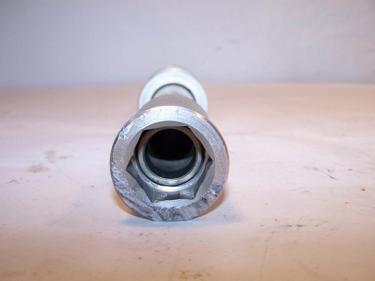 トップス kak yuppです！1/4まで KAWASAKI ZX14 FRONT WHEEL AXLE & COLLARS