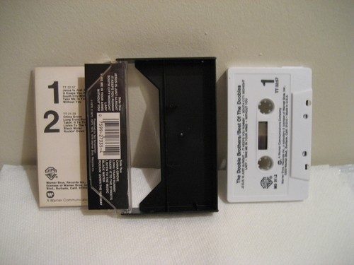 THE DOOBIE BROTHERS best of the doobies, cassette tape - Picture 3 of 3