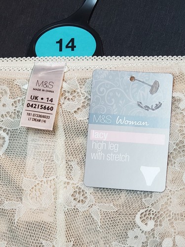 M&S Woman Lacy High Leg Knickers Color Lt Cream Size UK 14 C024 - Picture 5 of 5