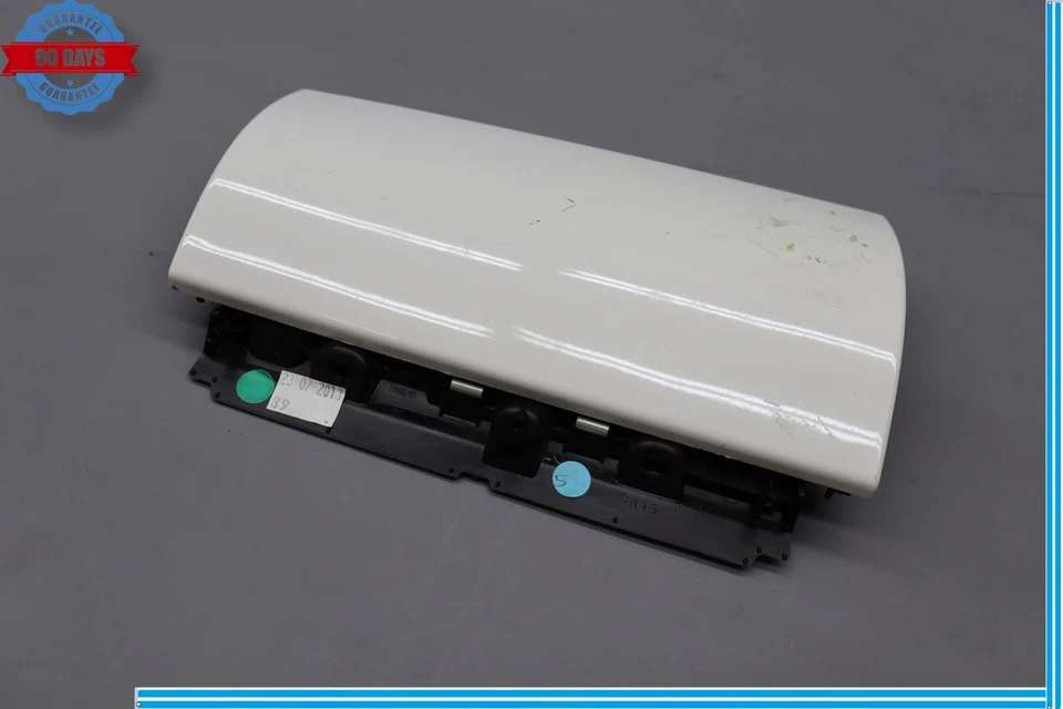 Оригинальный передний правый бардачок отсек для хранения 14–19 Fiat 500 л - Изображение 3 из 4