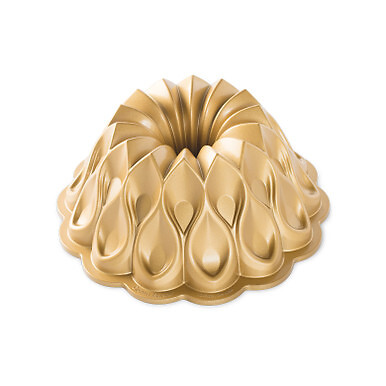 Nordic Ware Crown Bundt  Pan