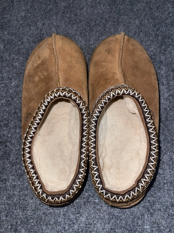 UGG Tasman slippers shoes in Chestnut excellent NO SIZE 10” L  x 4” W run small? - Image 2 of 4