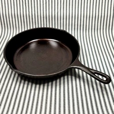 Vintage Cast Iron Skillet, #7 LODGE (3-Notch Ring) (c. 1896-1973) ~ RESTORED!