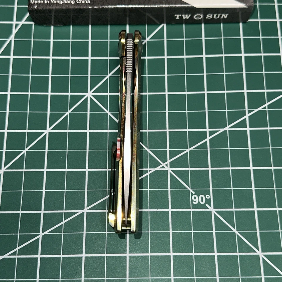 Cuchillo Plegable TwoSun Color TS465-14C28N-StoneWash Tc4 Titanio/G10 Mango Nuevo en Caja Foto 4 de 4