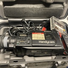 SONY CCD-V88E Handycam with Padded carry case