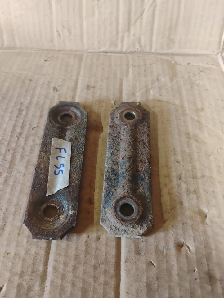 Manilhas de mola dianteiras 73-87 Chevy GMC Truck K10 - Imagem 3 de 4