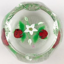 Perthshire 1986D Strawberries Lampwork Fruit Flower Faceted Paperweight Cert