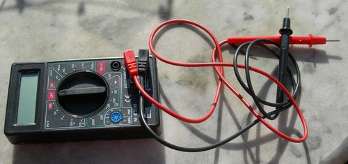 Digital Multimeter M-830B funktion ist nicht geprüft