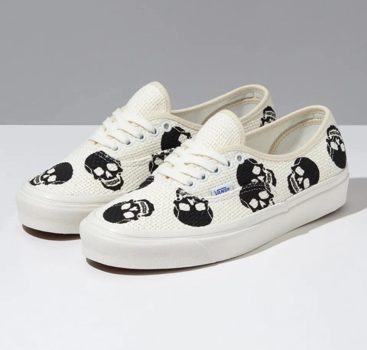 Vans outlet authentic skull