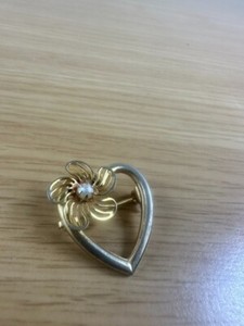 Authentic VTG Valentines Day Love Idea Gold-Plated Heart pin Flower Pearl Anniversary