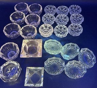 Lot Of 24 Vintage Clear Glass Salt Dips Cellars Some UV Reactive Pink Green