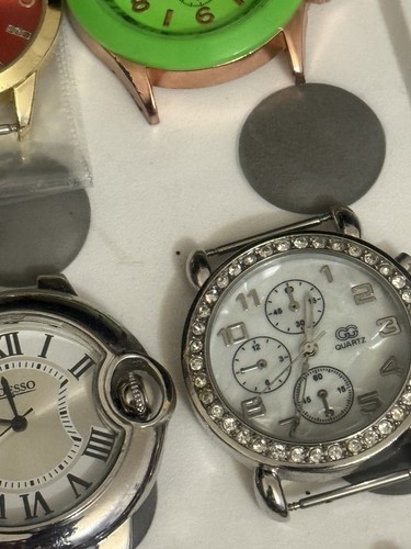 Lot Of 35 Mens&Womans Watches Untested Parts Repair Lbs Pounds - Imagen 14 de 17