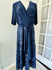Blue V-Neck Wrap A-Line Midi Dress Size 16 Lace Floral Belted Zip Closure