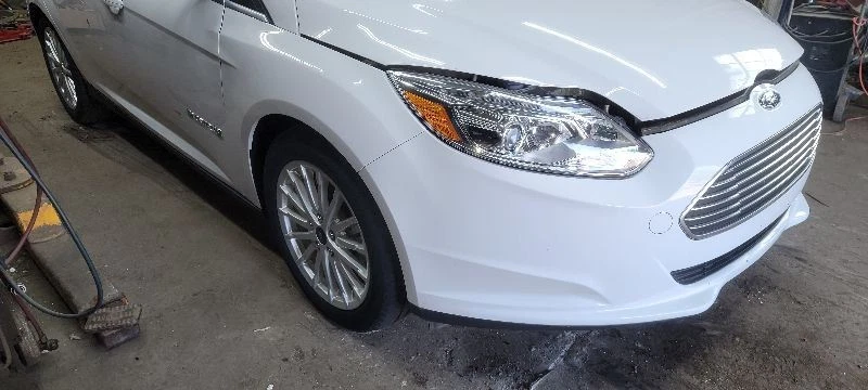 Ford Focus EV 2018 vehículo eléctrico mangueras de aire acondicionado Foto 4 de 4