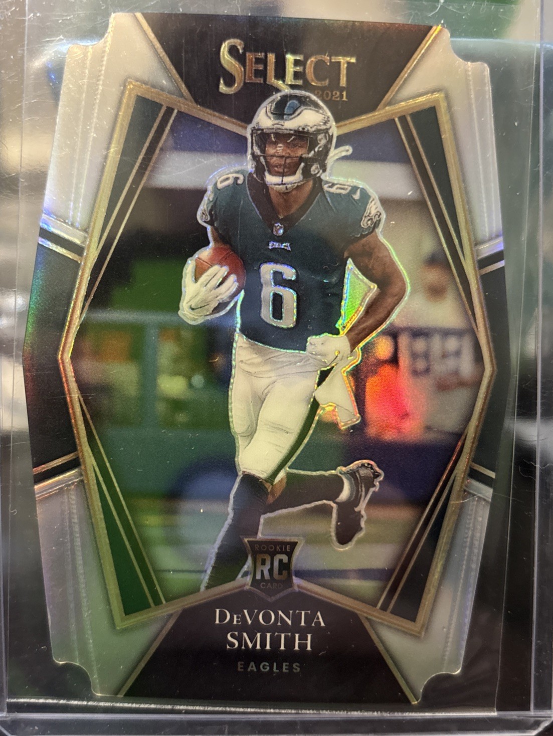2021 Panini Select - Premier Level Devonta Smith #149 Silver Prizm (RC)