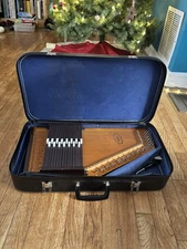 Vintage 60/70s Oscar Schmidt Autoharp With Books And Record