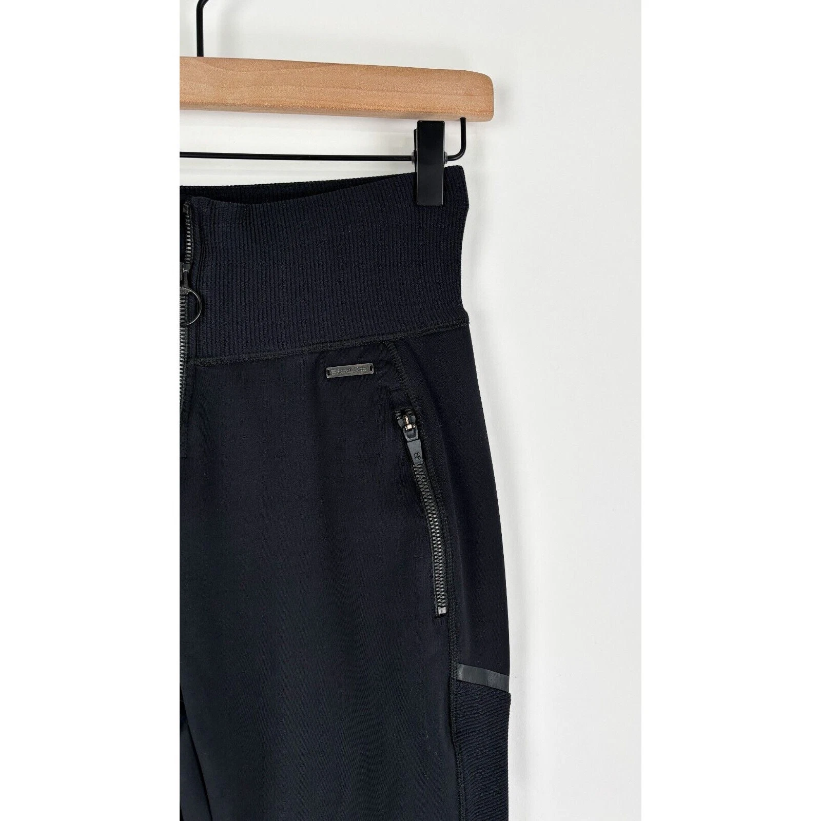sweaty-betty cuffed jogger front zip pockets pants