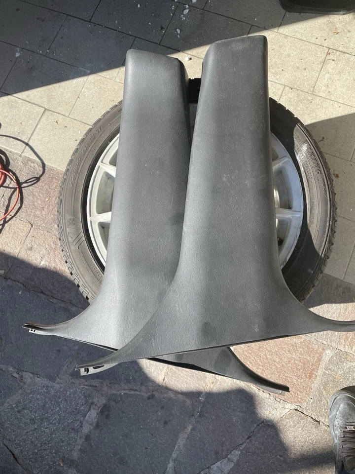 Subaru Sti 2004 Interior Plastic - Photo 4/4