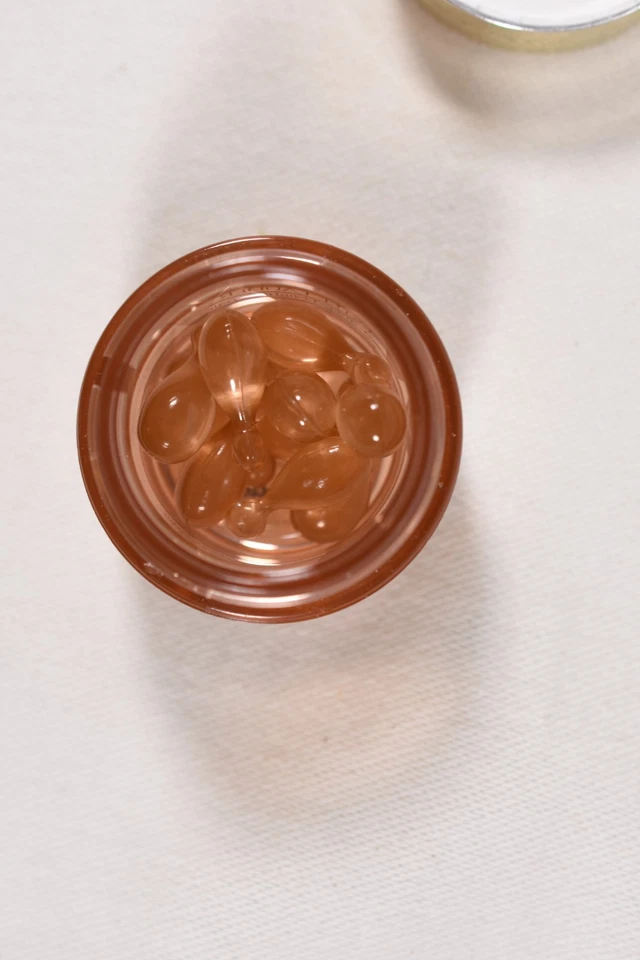 Ampollas de recuperación intensiva reparación nocturna avanzada Estee Lauder 10 ampollas Foto 3 de 3