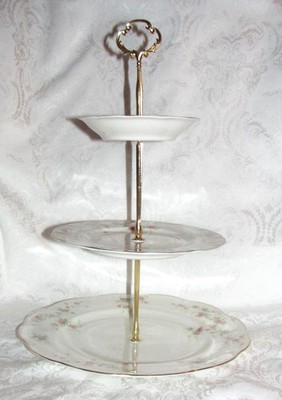 Support à Gâteaux 3 Niveaux Personnalisé – Assiettes Anciennes Haviland – Porcelaine