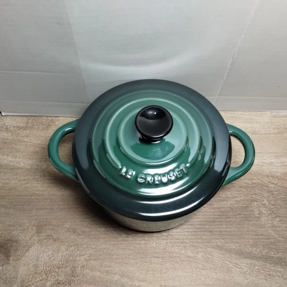Le Creuset Petite Round Casserole 8oz Mini Cocotte Ombre Green Black Handle READ - Image 2 of 4